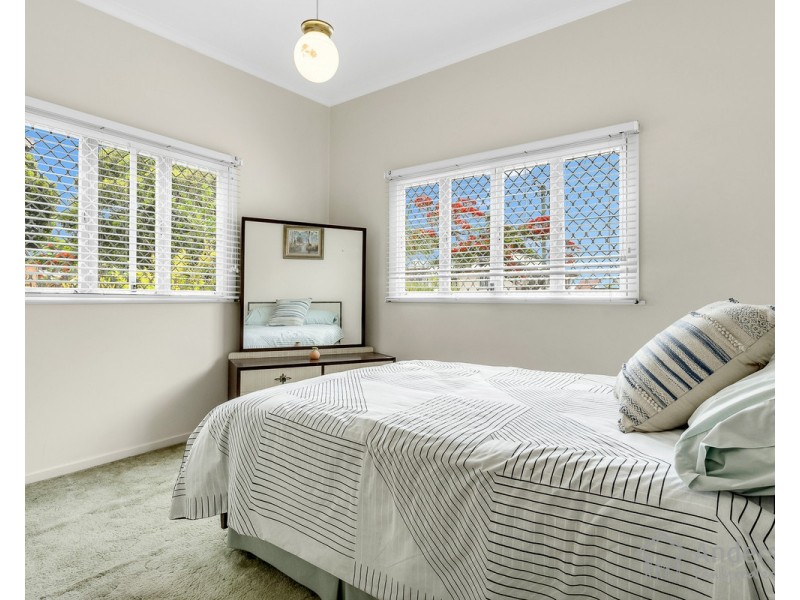 54 Yacht Street, Clontarf QLD 4019