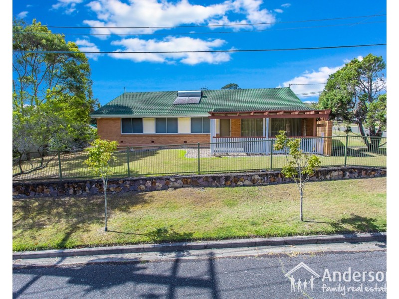 2 Skye Street, Kenmore QLD 4069