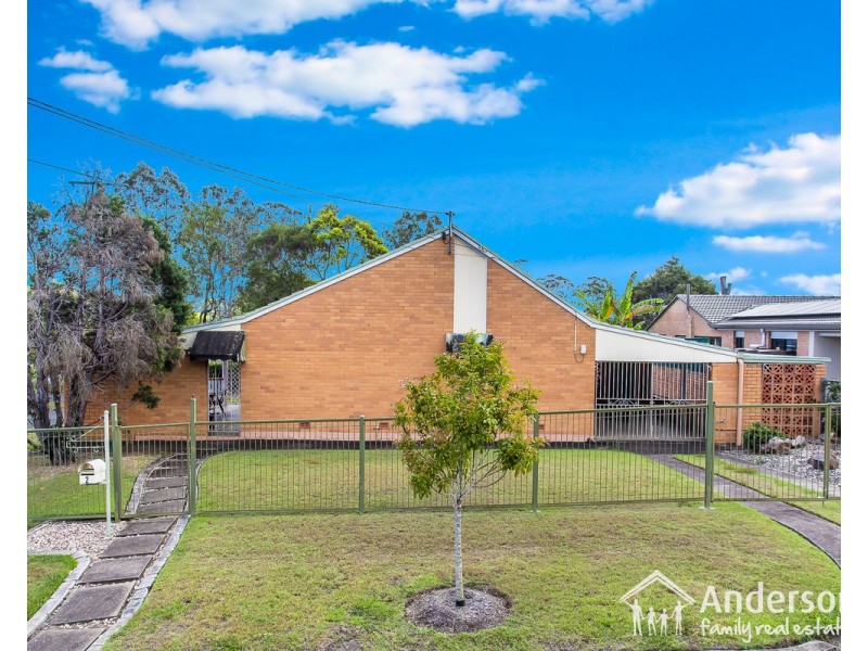 2 Skye Street, Kenmore QLD 4069