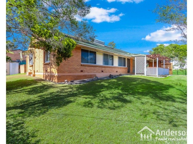 2 Skye Street, Kenmore QLD 4069