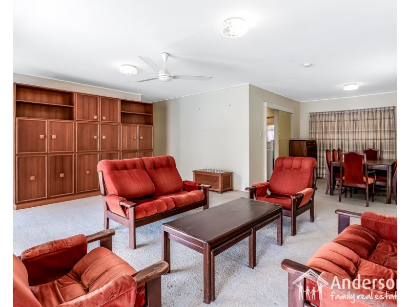 2 Skye Street, Kenmore QLD 4069