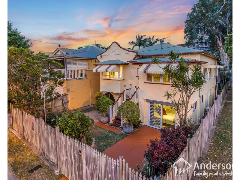 70 Oxley Avenue, Woody Point QLD 4019