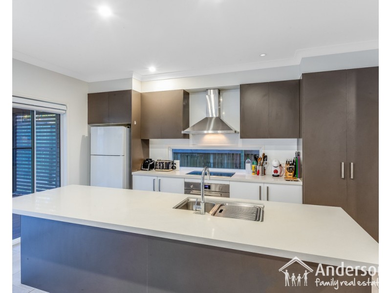 94 Oxley Avenue, Woody Point QLD 4019