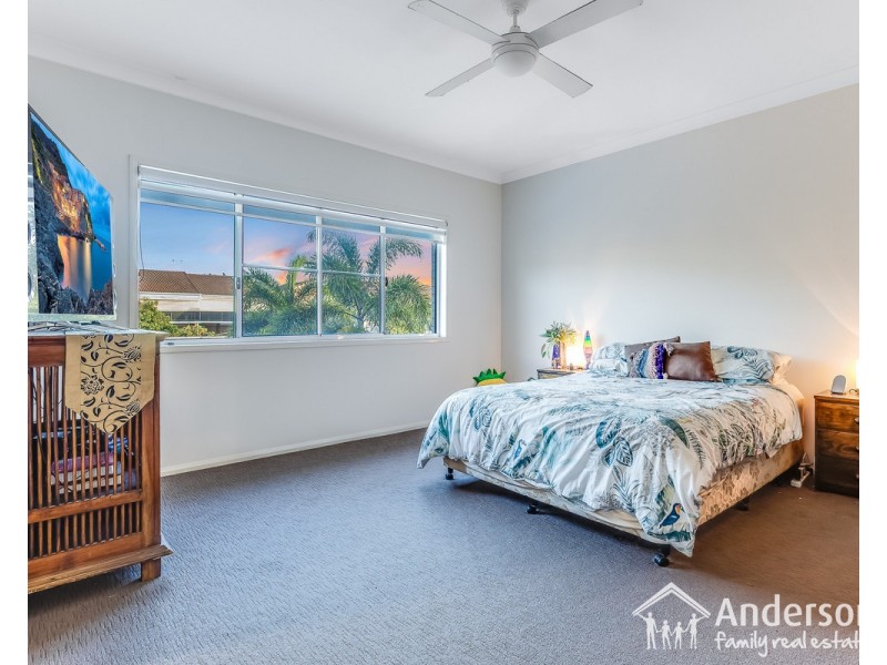 94 Oxley Avenue, Woody Point QLD 4019