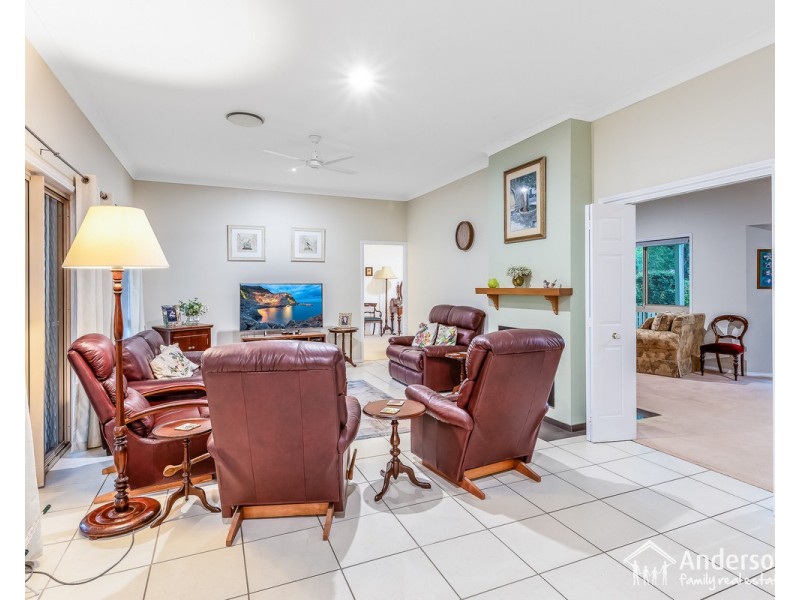 36 Greenwood Crescent, Samford Valley QLD 4520