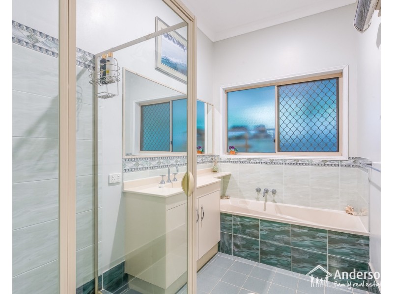 36 Greenwood Crescent, Samford Valley QLD 4520