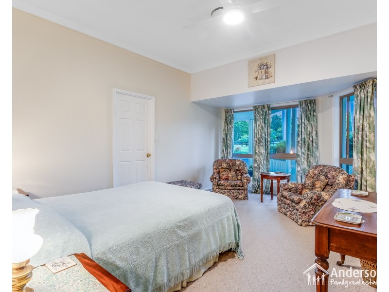 36 Greenwood Crescent, Samford Valley QLD 4520