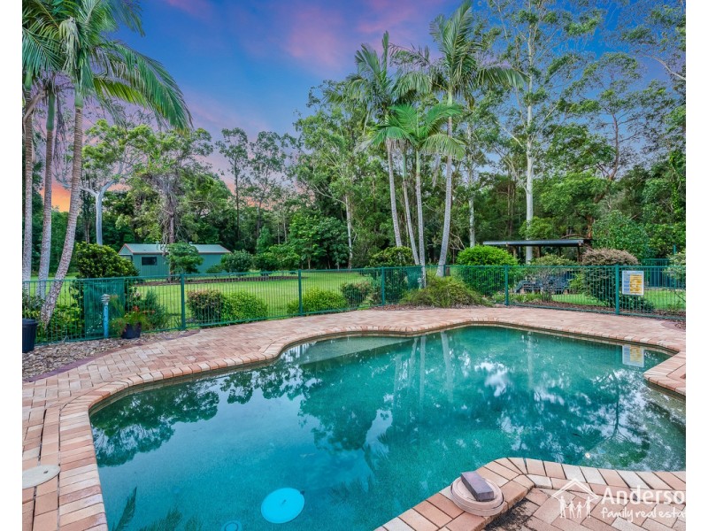 36 Greenwood Crescent, Samford Valley QLD 4520