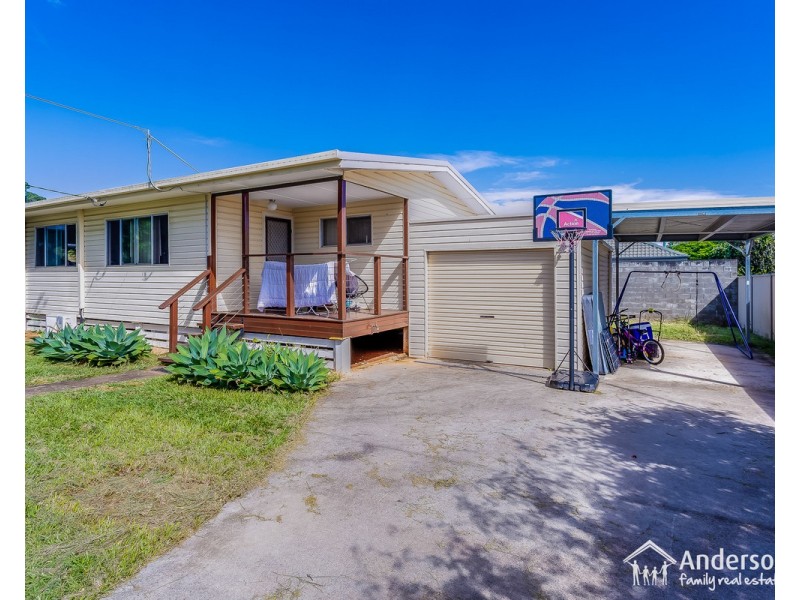 81 Arthur Street, Woody Point QLD 4019