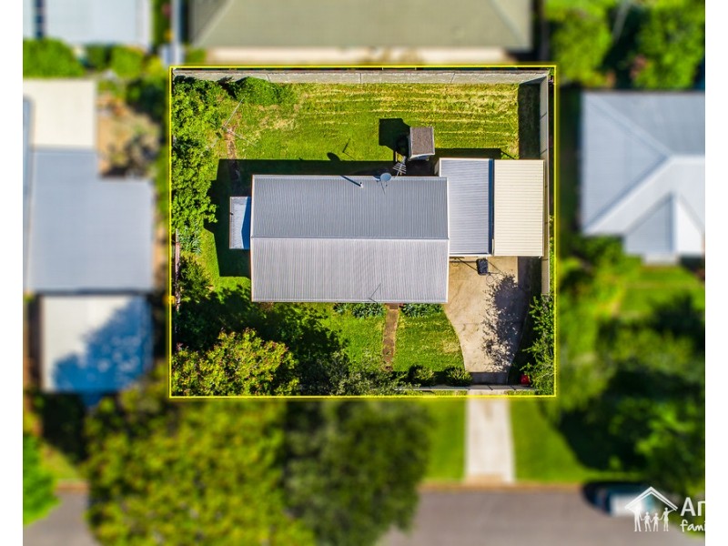 81 Arthur Street, Woody Point QLD 4019