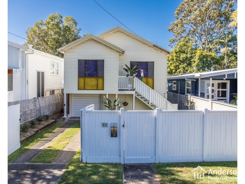 52 Griffith Street, Sandgate QLD 4017