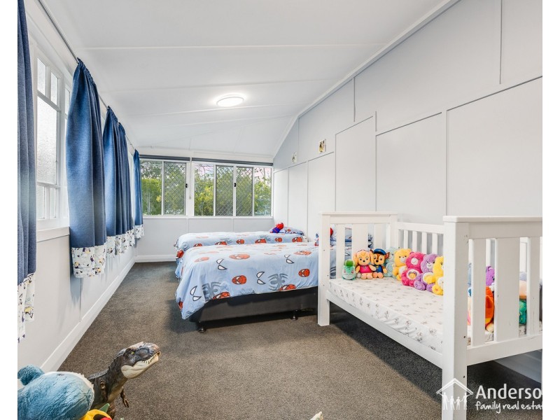 42 Board Street, Deagon QLD 4017