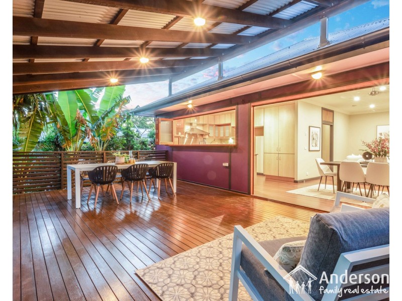 31 Swan Street, Shorncliffe QLD 4017