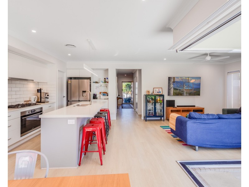 2 Station Road, Deagon QLD 4017