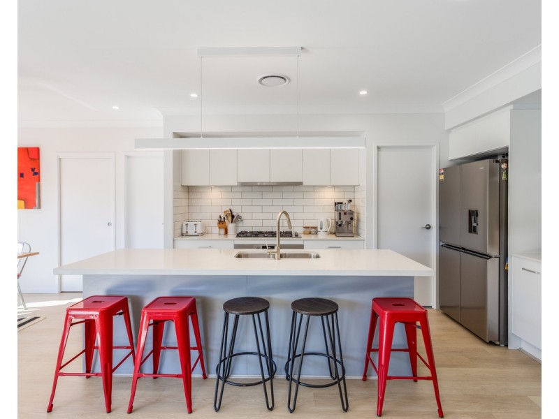 2 Station Road, Deagon QLD 4017