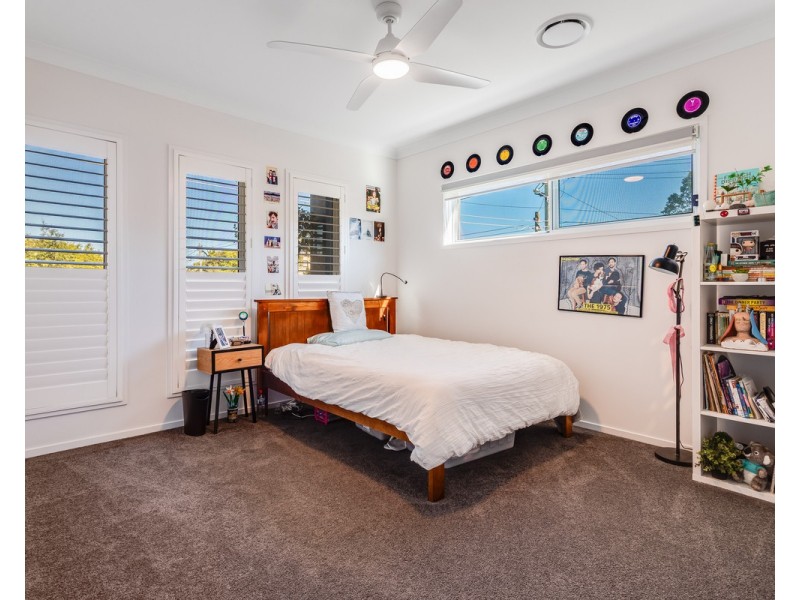 2 Station Road, Deagon QLD 4017