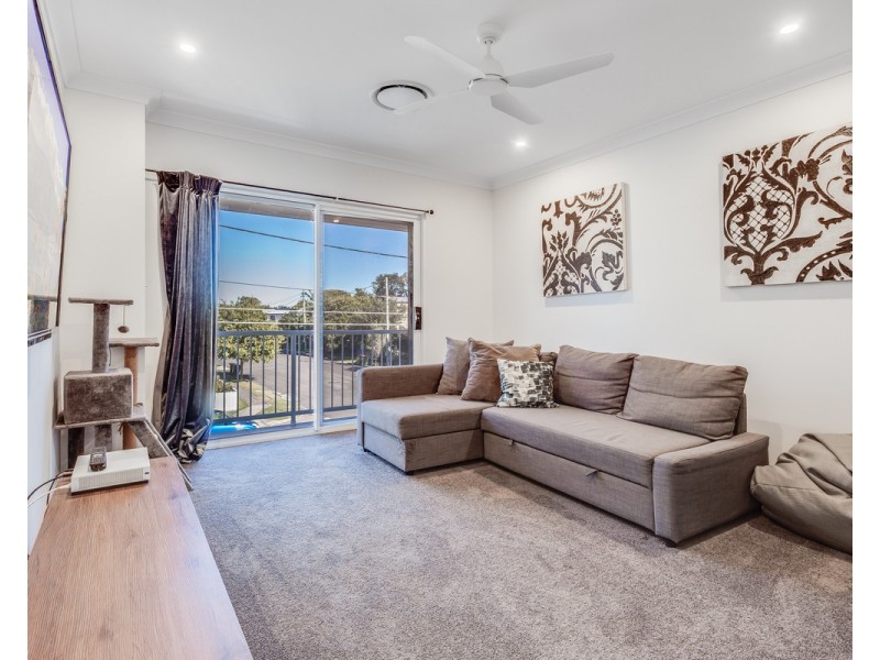 2 Station Road, Deagon QLD 4017