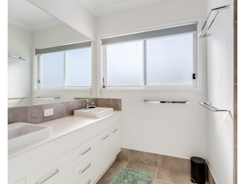 2 Station Road, Deagon QLD 4017