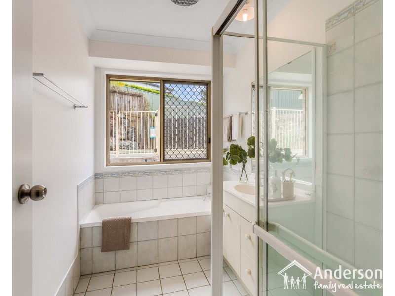 11 Sugarglider Lane, Mudgeeraba QLD 4213