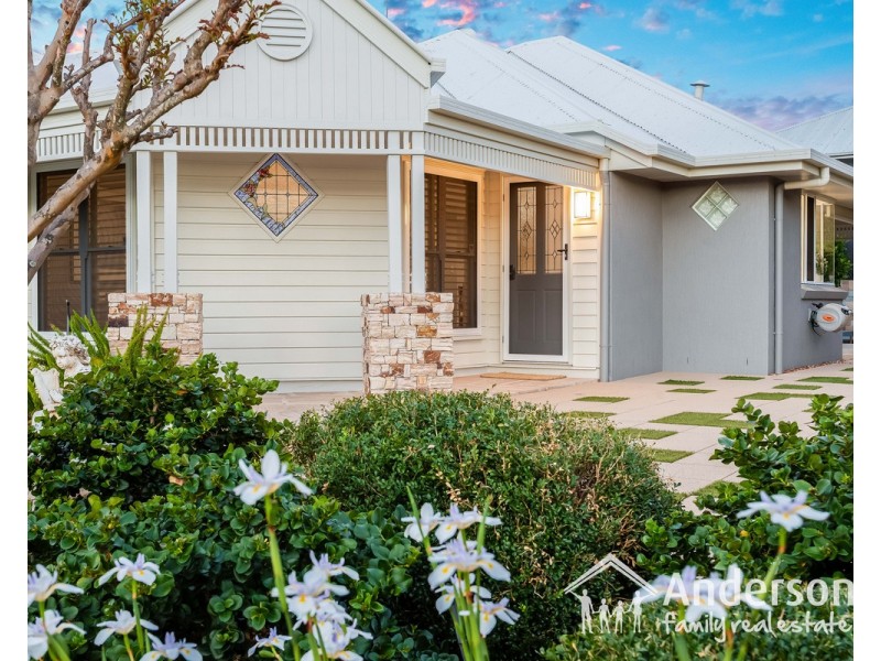 30 Trecarne Street, Bridgeman Downs QLD 4035