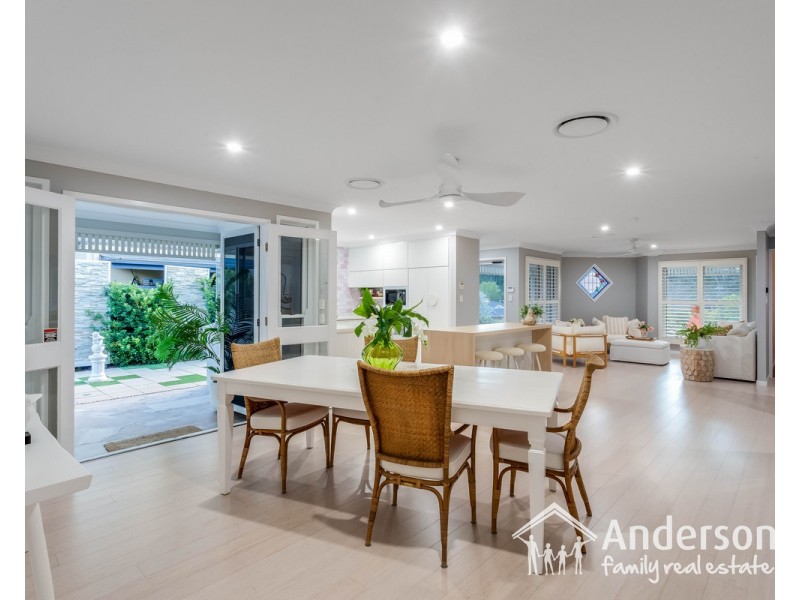 30 Trecarne Street, Bridgeman Downs QLD 4035