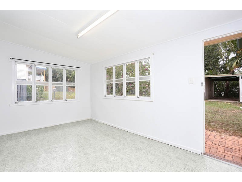 5 Barmore street, Tarragindi QLD 4121