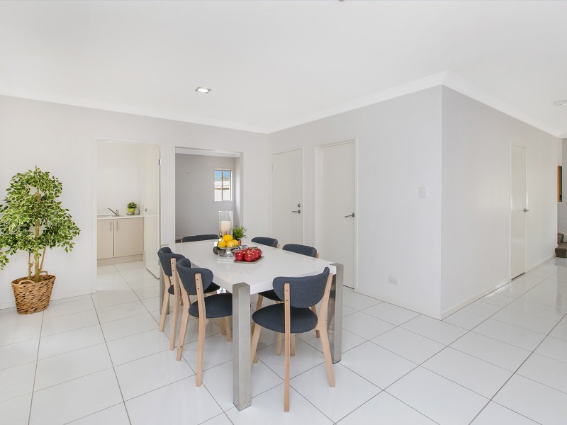 63 Corymbia Crescent, Anstead QLD 4070