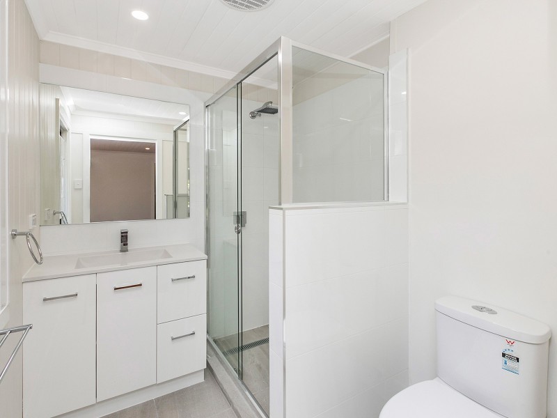 22 Burn Street, Camp Hill QLD 4152