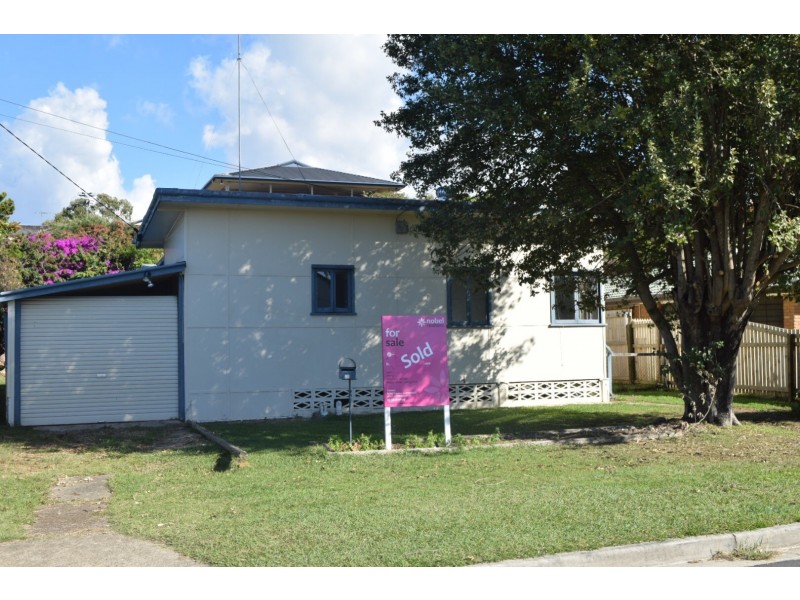 28 Ruth Street, Birkdale QLD 4159