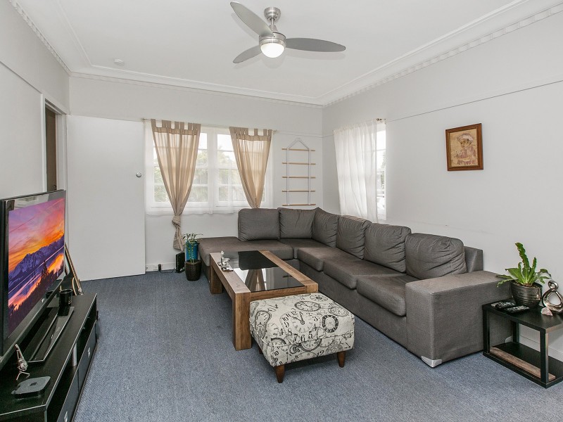 707 Cavendish Road, Holland Park QLD 4121