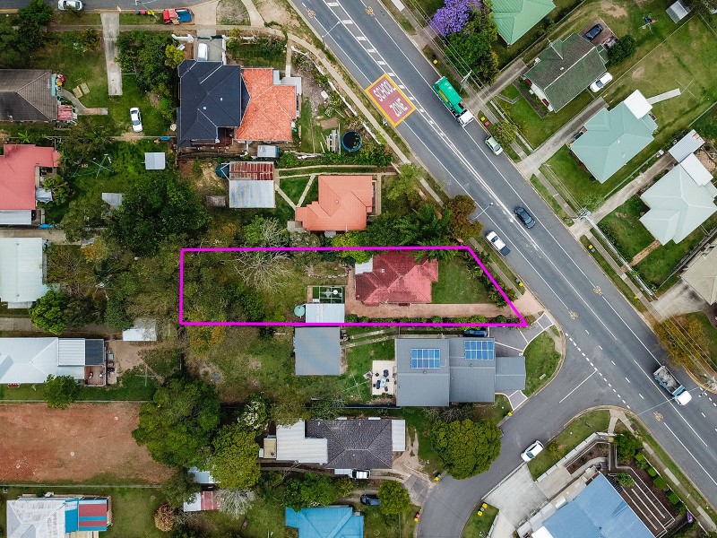 707 Cavendish Road, Holland Park QLD 4121