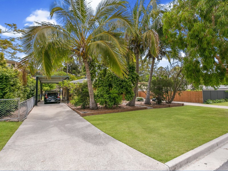 20  Ruth Street, Birkdale QLD 4159