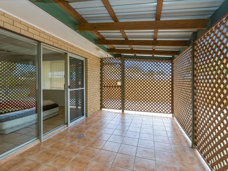 20  Ruth Street, Birkdale QLD 4159