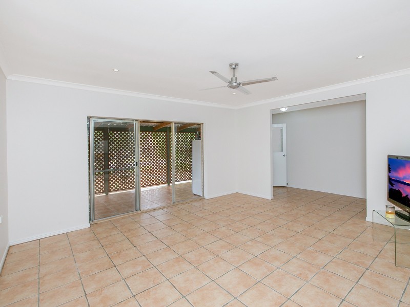 20  Ruth Street, Birkdale QLD 4159