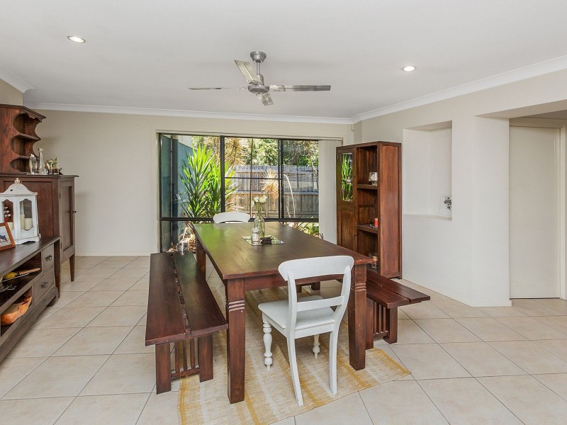 11 Serene Place, Birkdale QLD 4159