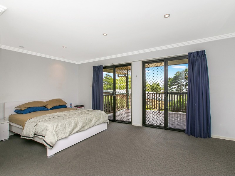 850 Oxley Road, Corinda QLD 4075