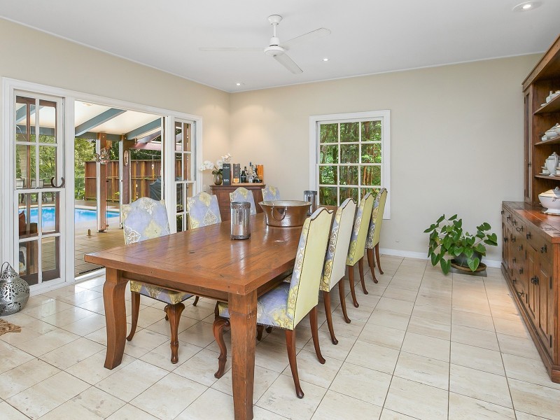 196 Greentrees Avenue, Kenmore Hills QLD 4069