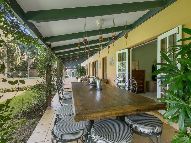 196 Greentrees Avenue, Kenmore Hills QLD 4069