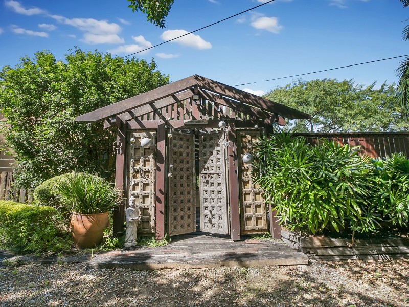 196 Greentrees Avenue, Kenmore Hills QLD 4069