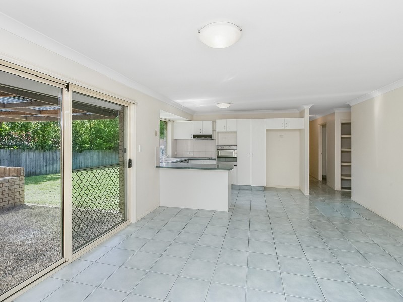 6 Anatini Place, Forest Lake QLD 4078