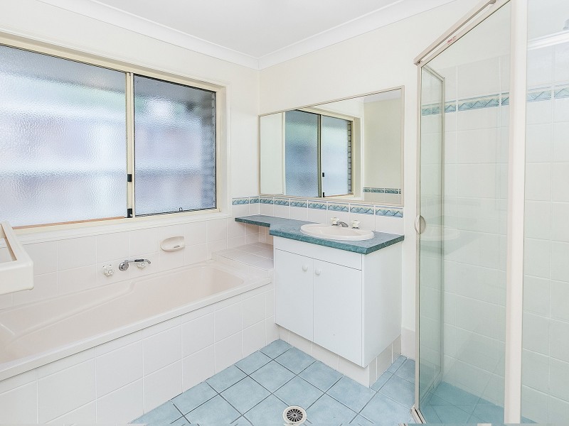 6 Anatini Place, Forest Lake QLD 4078