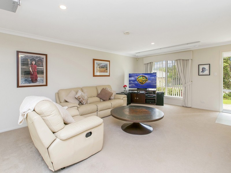 26 Eden Crescent, Springfield Lakes QLD 4300