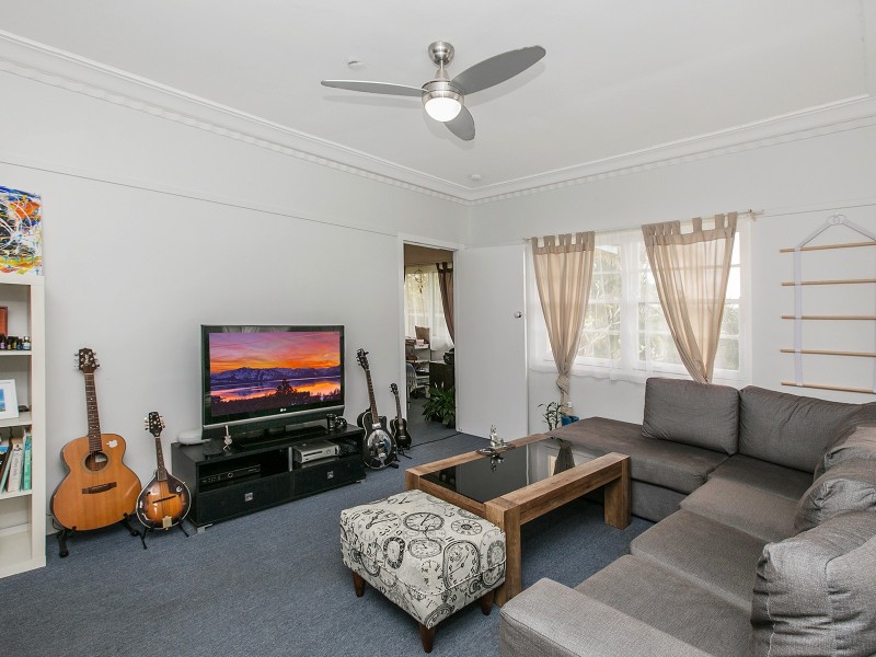 707 Cavendish Road, Holland Park QLD 4121