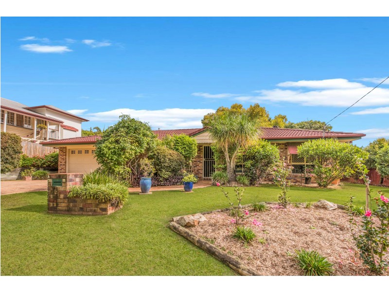 63 Walker Street, Corinda QLD 4075