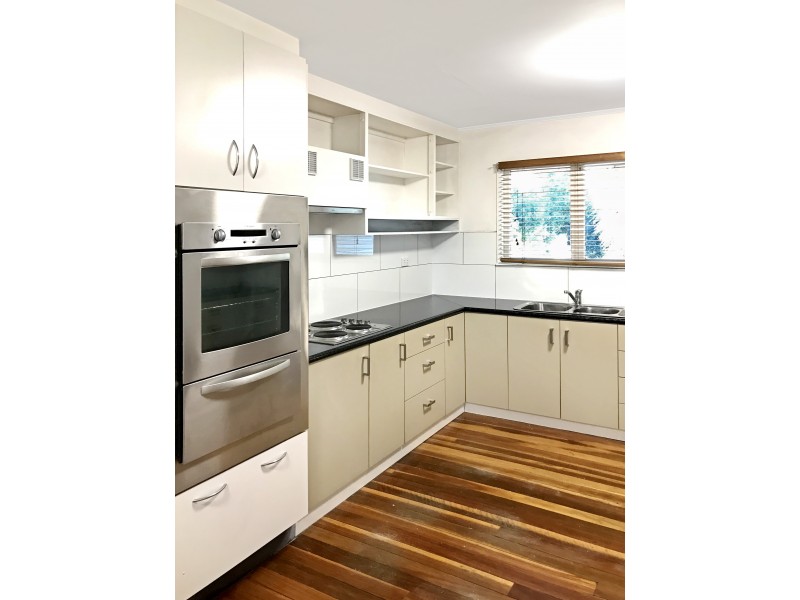 14 Hutchins Street, Tivoli QLD 4305