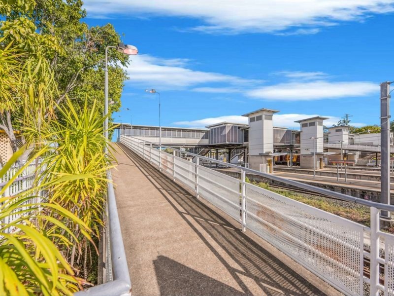 1 Probyn Street, Corinda QLD 4075