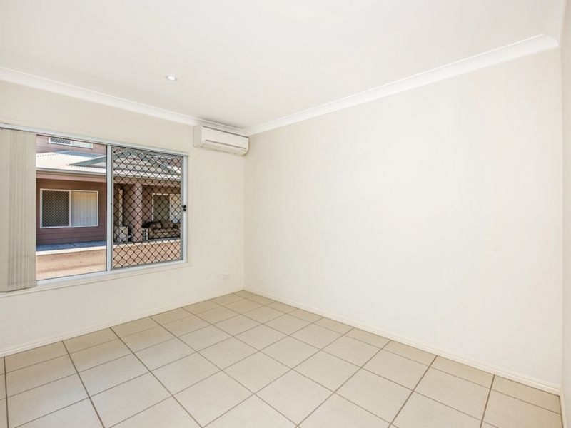 18/10 Creek Street, Bundamba QLD 4304