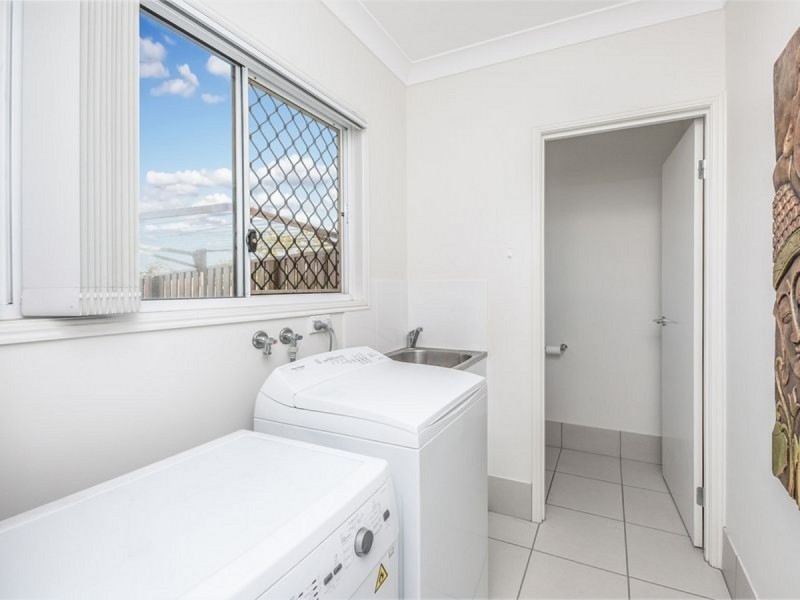 18/10 Creek Street, Bundamba QLD 4304
