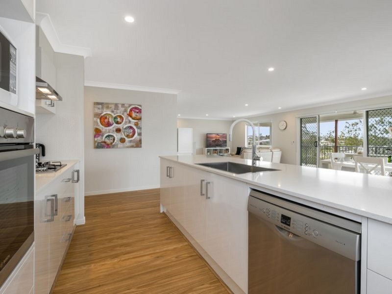 22 MAGNETIC Way, Springfield Lakes QLD 4300