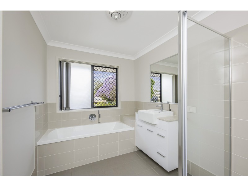 34 Warner Street, Wellington Point QLD 4160